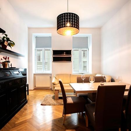 3-Bedroom Apartment In Central فيينا المظهر الخارجي الصورة