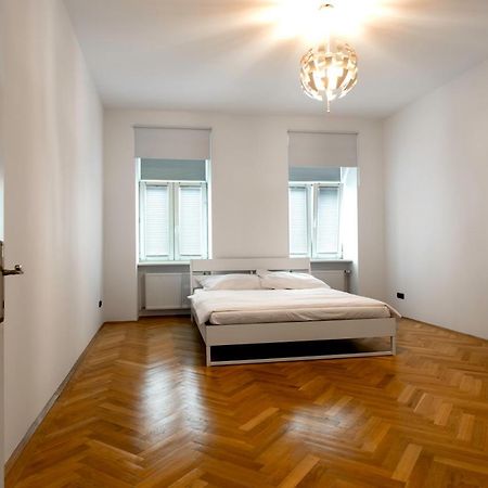 3-Bedroom Apartment In Central فيينا المظهر الخارجي الصورة