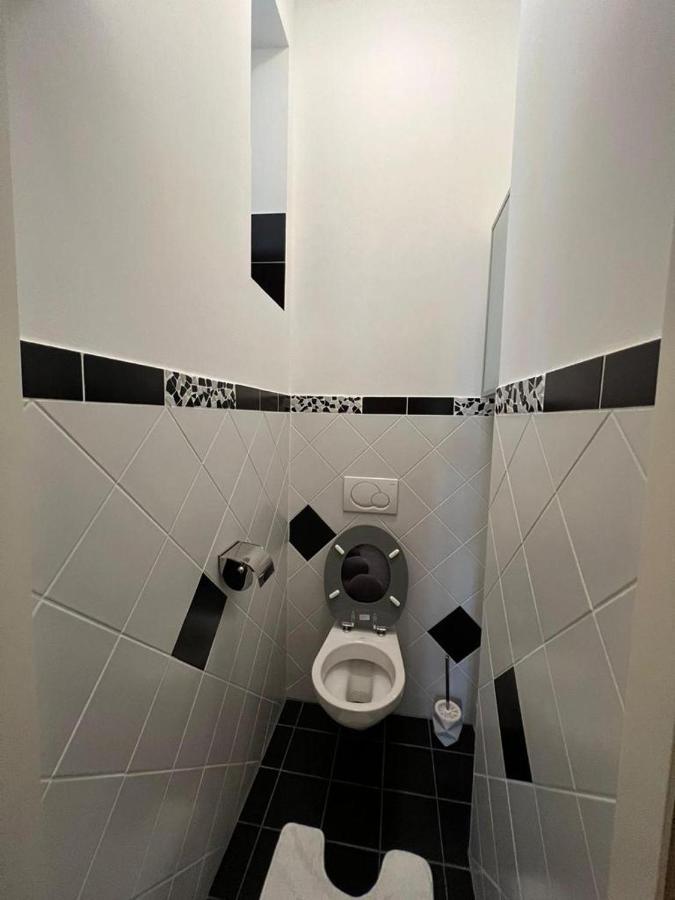 3-Bedroom Apartment In Central فيينا المظهر الخارجي الصورة