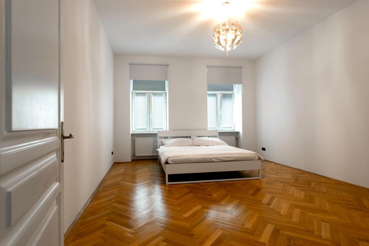 3-Bedroom Apartment In Central فيينا المظهر الخارجي الصورة